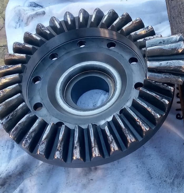 CORONA  VALPADANA . 33 DENTI  PIGNONE 7 DENTI